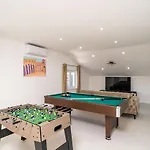 Npm Guest house Gromaca