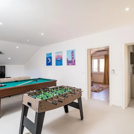 Npm בית הארחה 4*